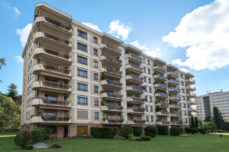 Spacieux 4.5 pièces idéalement situé à Lausanne (2)