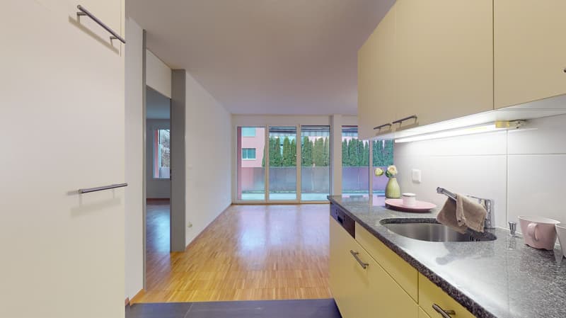 Wohnung mit Anschluss zum Garten in praktischer Lage (5)