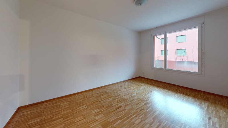 Wohnung mit Anschluss zum Garten in praktischer Lage (7)