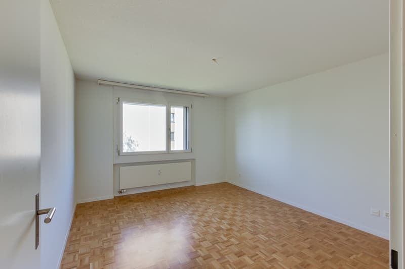 Dürfen wir vorstellen, Ihr neues Zuhause mit Weitsicht und Cheminée (3)