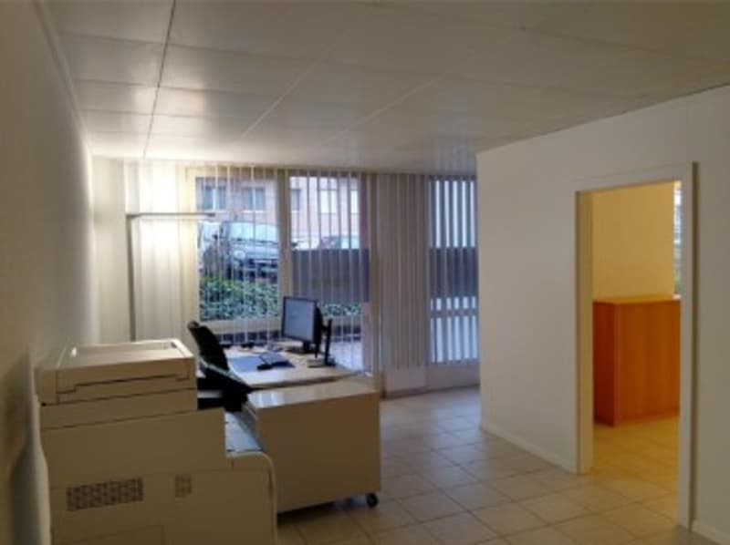 Repräsentativer Gewerberaum in der Nähe des Bahnhofes und der Fähre Horgen (7)
