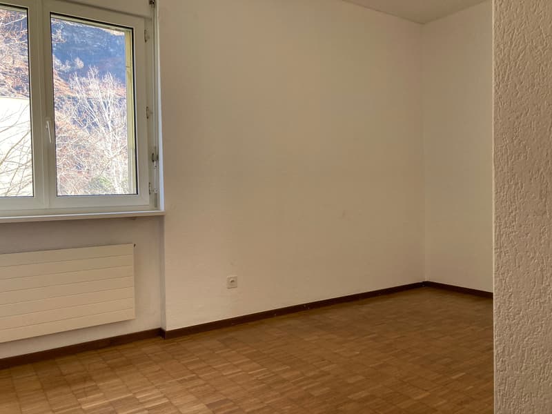 Vista natura e spazi luminosi: la tua nuova casa a Biasca (7)