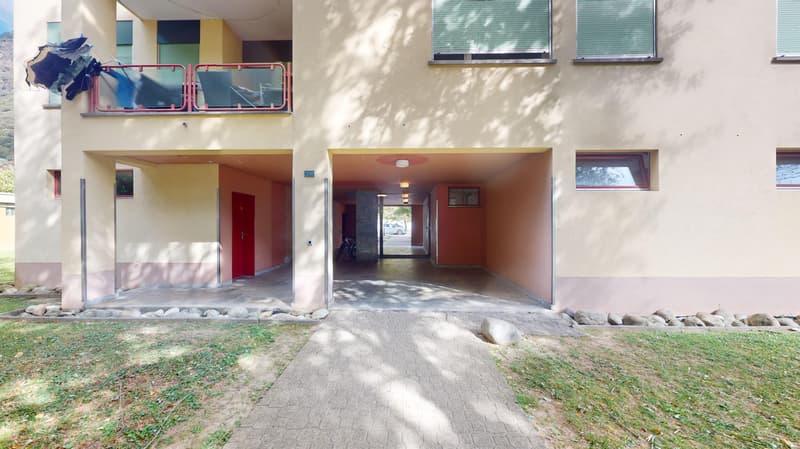 Vista natura e spazi luminosi: la tua nuova casa a Biasca (1)