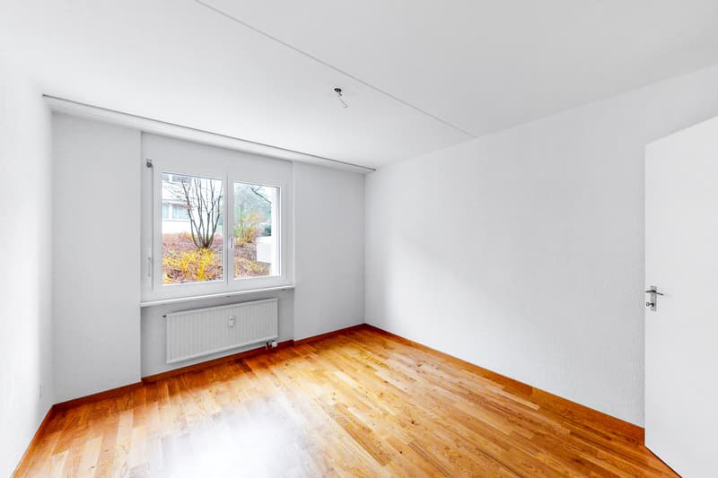 Gepflegte Liegenschaft an ruhiger und sonniger Lage! (5)