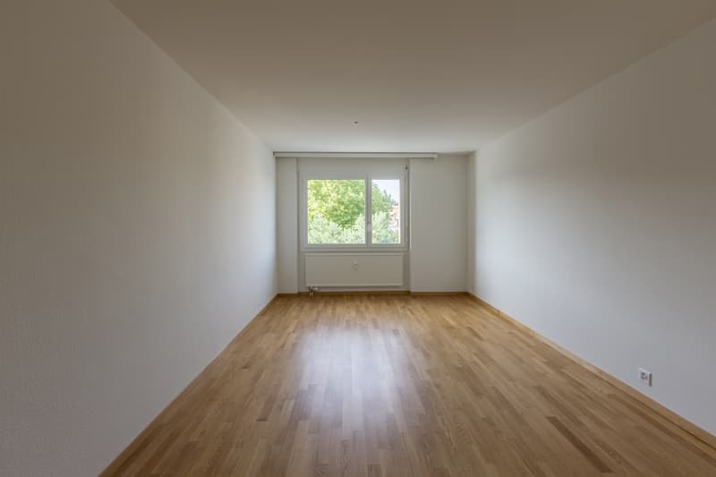 Grosszügige 2.5-Zimmerwohnung! (6)