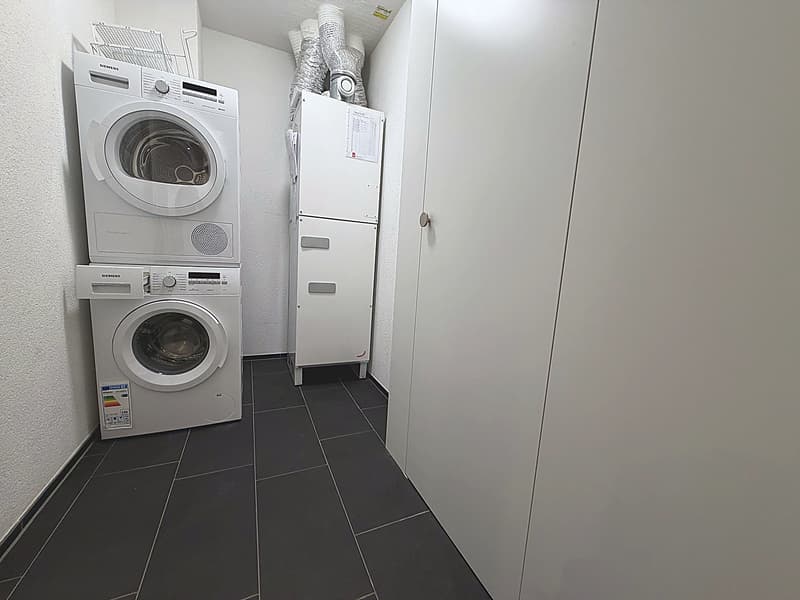 Grosszügige Neubauwohnung mit atemberaubender Weitsicht (11)