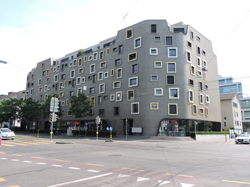 Motorradplätze an der Badenerstrasse zu vermieten (1)