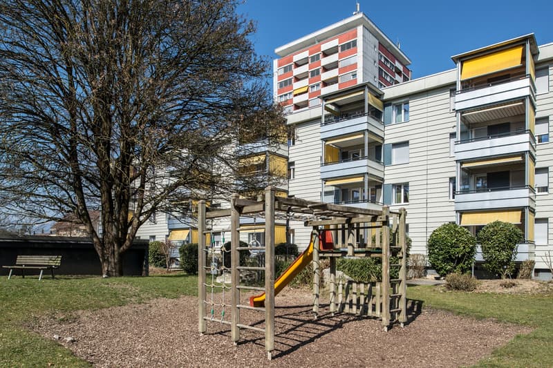 Geniessen Sie den Herbst mit einem privaten Gartensitzplatz! (11)