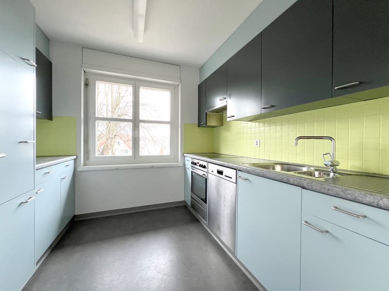 Grosszügige Wohnung mit Sitzplatz - unweit vom schönen Zürichsee (9)