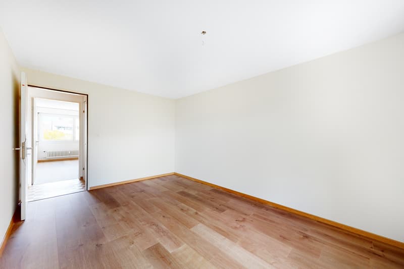 Tolle Wohnung mit Weitsicht auf Berikon (11)