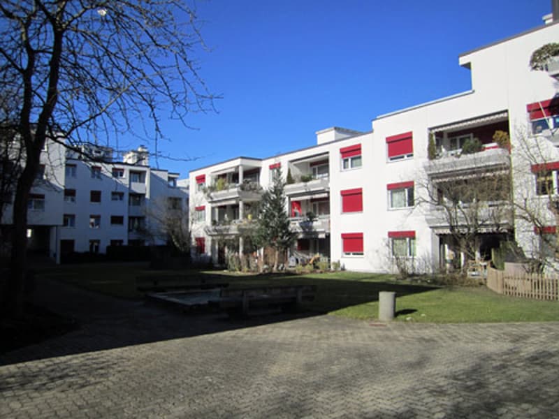 An ruhiger und sonniger Lage (1)