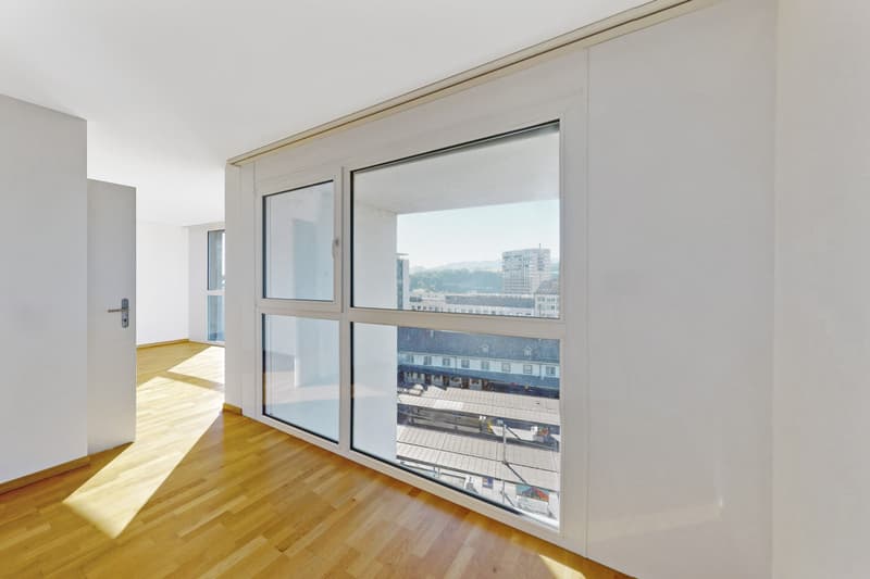 Duplex moderne dans la gare de Fribourg (5)