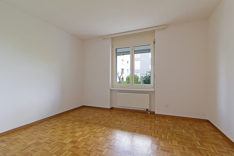Dachwohnung mit sonnigem Balkon (7)
