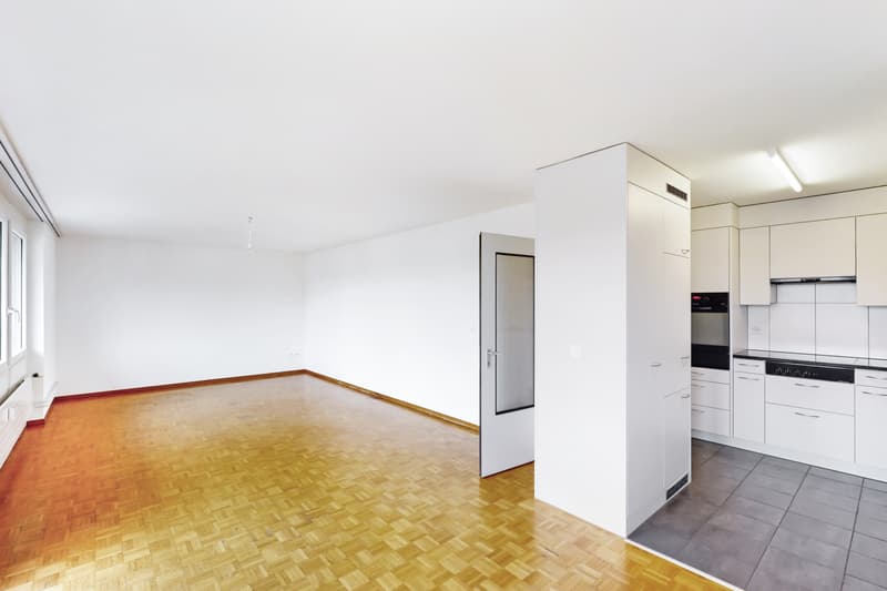 Wohnung mit grosszügigem Grundriss (6)