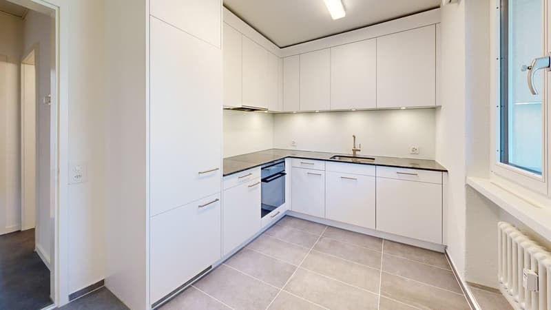 Zentrale Lage, frischer Ausbau, viel Wohnkomfort - FRISCH SANIERT! (2)
