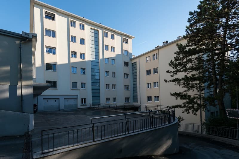 Superbe logement, entièrement rafraîchi ! (4)