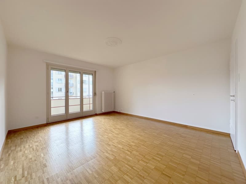 Auf dem grossen Balkon den Feierabend geniessen - Befristet für 1 Jahr! (2)