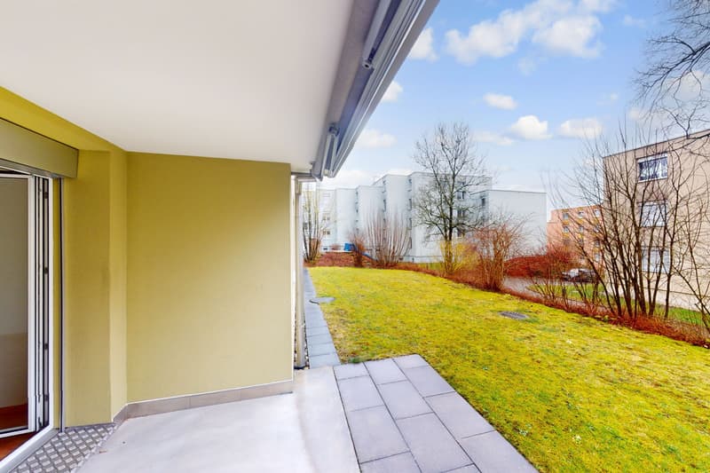 Sonnige Wohnung an ruhiger Lage (10)