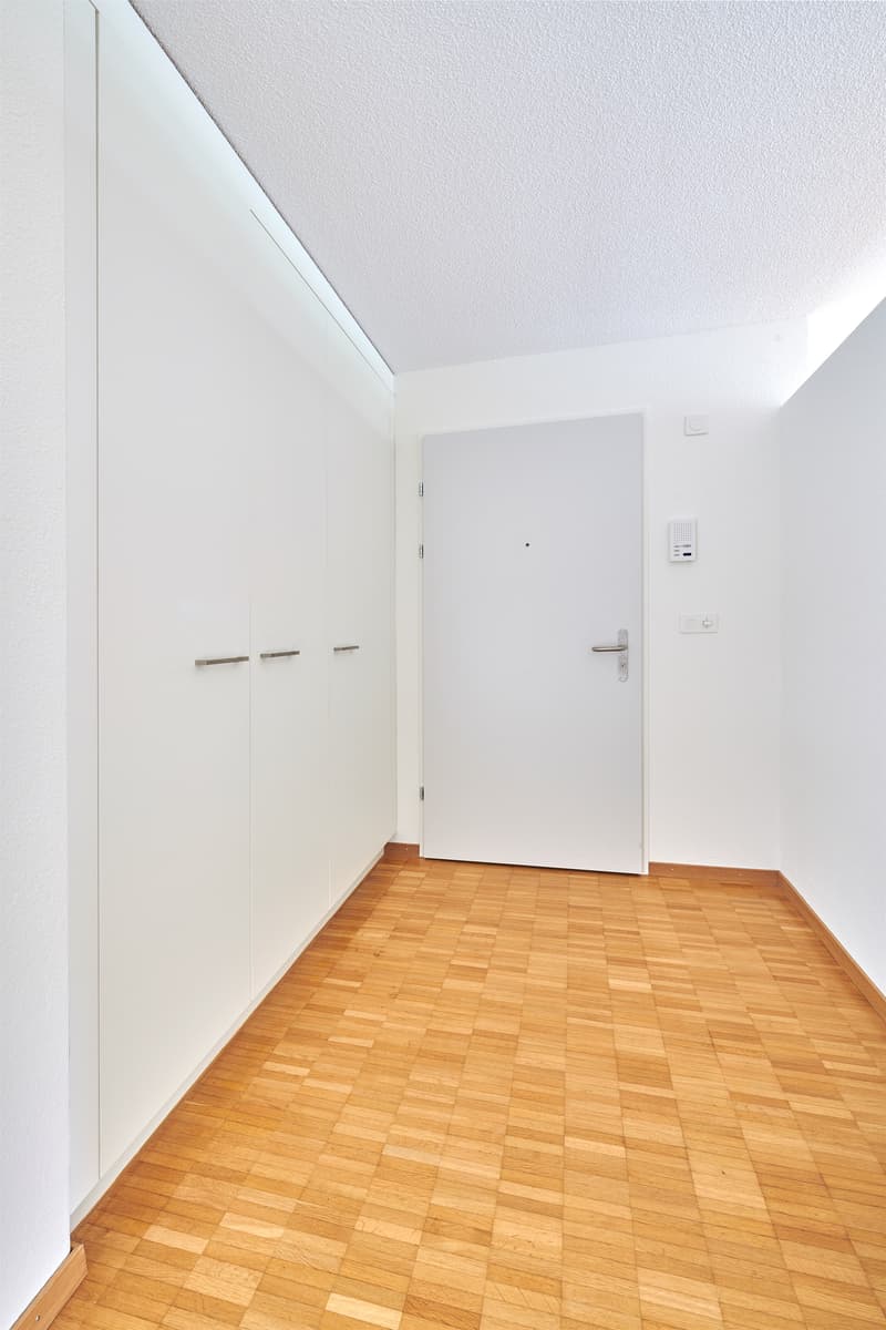 Schöne Wohnlage mit Blick ins Grüne (7)