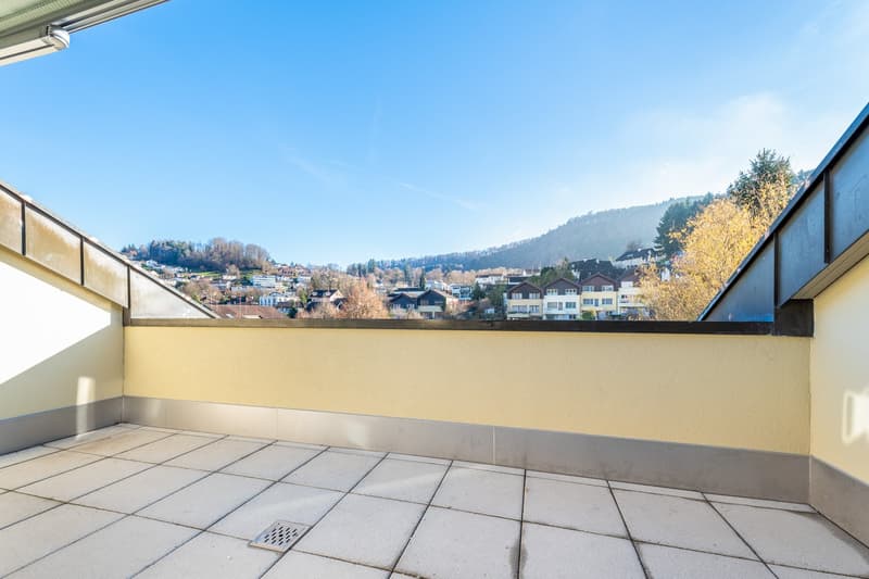 Platz für die ganze Familie  frisch sanierte 5.5 Zimmer-Dachwohnung (13)