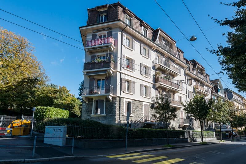 Charmant 3 pièces avec balcon (2)