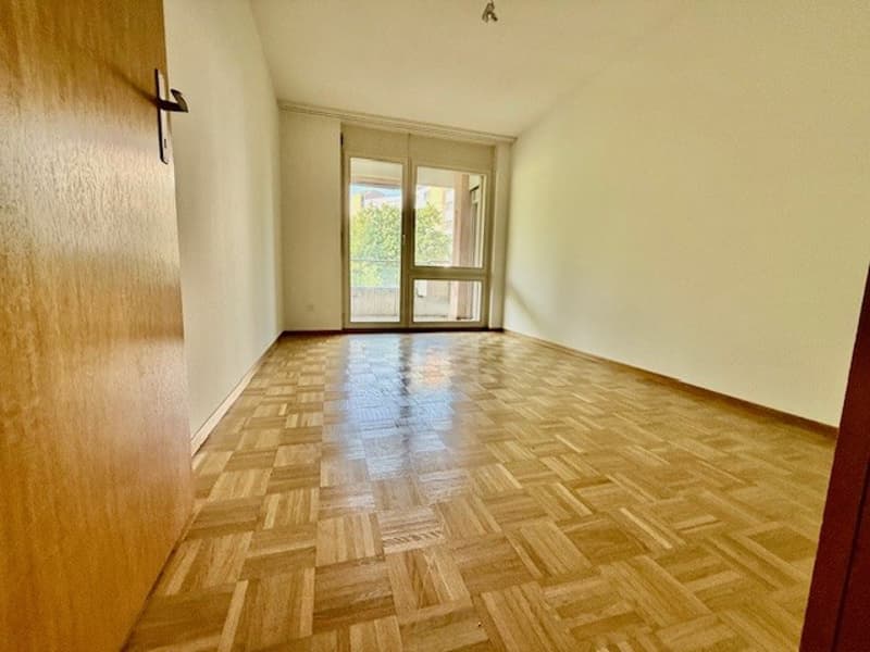 Charmante 3.5-Zimmerwohnung in Biel einziehen und geniessen! (4)