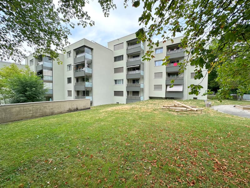 Moderne Wohnung mit Südbalkon (1)