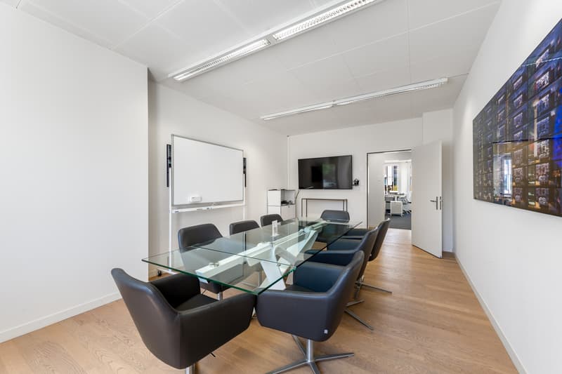 Modern ausgebaute Büroflächen im Herzen von Zürich (9)