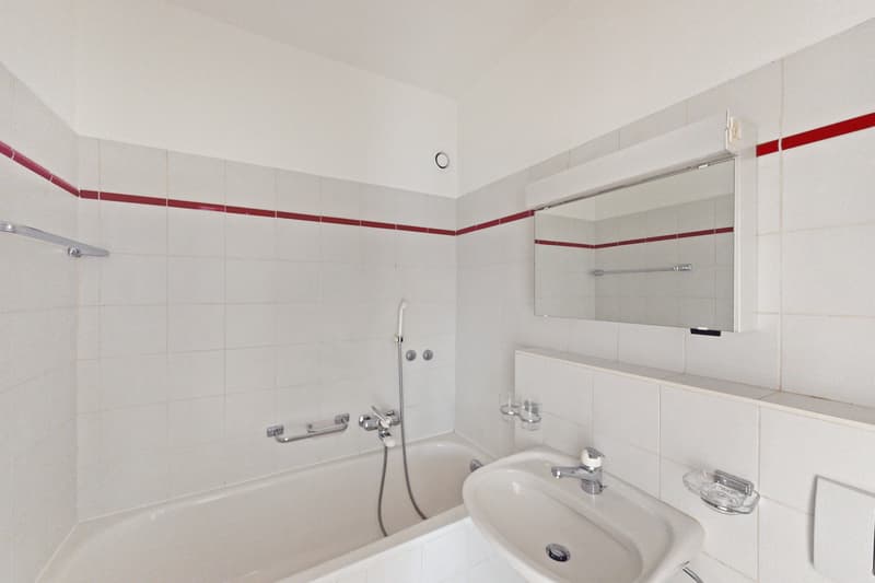 Casa Tamaro - ampi spazi e vista lago in posizione privilegiata (9)