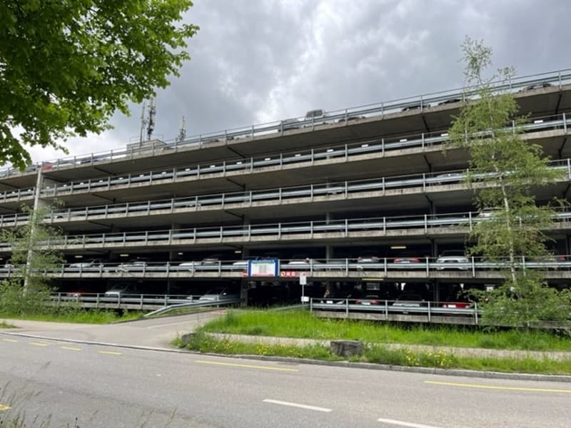 Gedeckter Parkplatz in Oerlikon gesucht? (1)