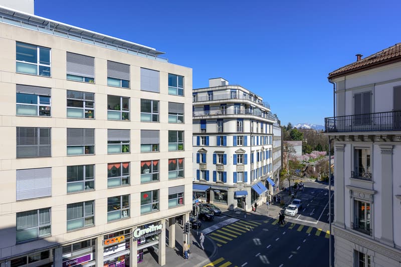 Surface commerciale en plein centre ville (8)