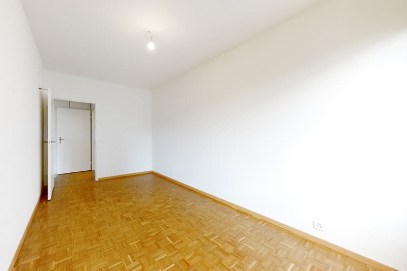 Bel appartement idéalement situé à proximité du centre-ville (6)