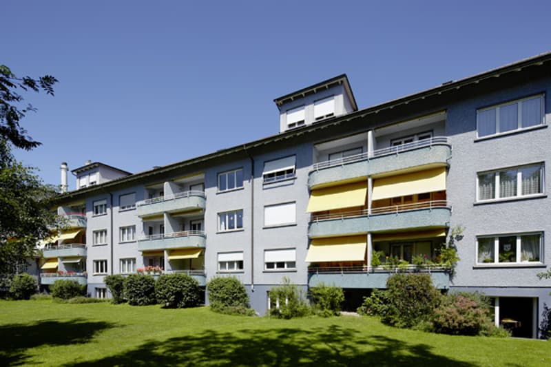"heimelige" Dach-Wohnung an zentraler Lage (1)