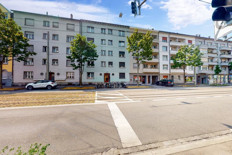Moderne Wohnung mit eigenem Waschturm (1)