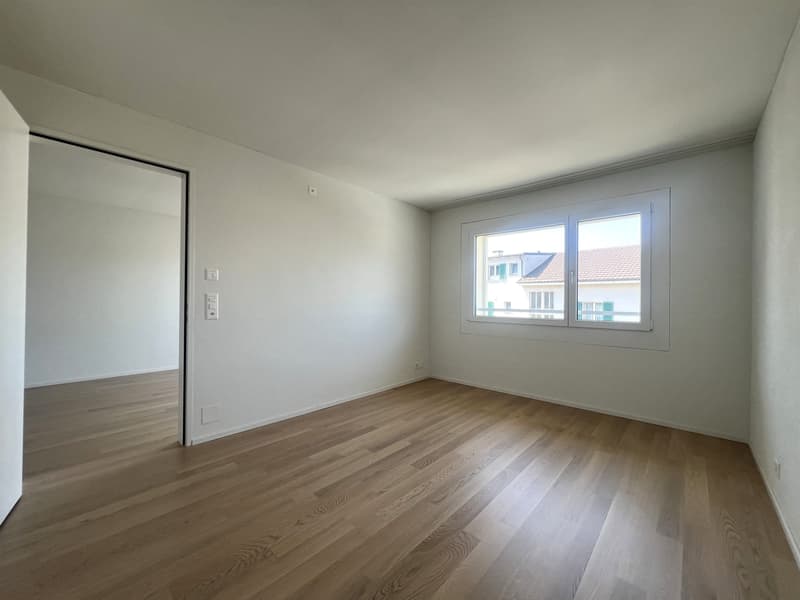 Moderne 2.5 Zimmer-Wohnung im Herzen von Zug (6)