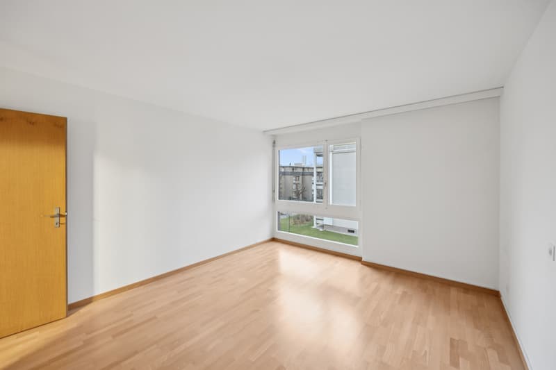Geräumige 4.5-Zimmer-Wohnung in begehrter Lage! (3)
