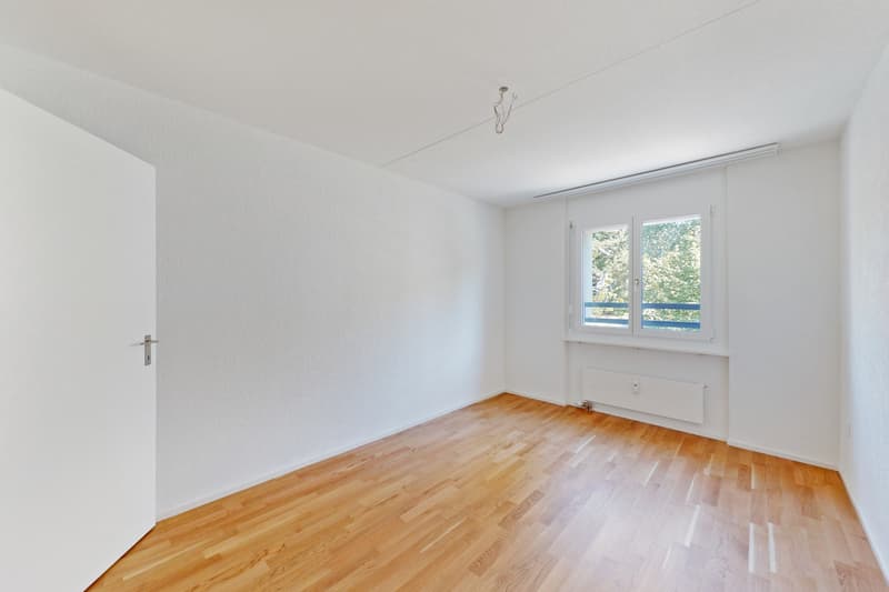 Helle, grosszügige Wohnung mit Gartensitzplatz - befristet - 30.06.2027 (4)