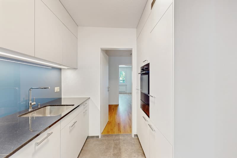 Helle, grosszügige Wohnung mit Gartensitzplatz - befristet - 30.06.2027 (5)