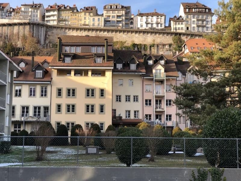Charmant 4.5 pièces en vieille-ville de Fribourg! (1)
