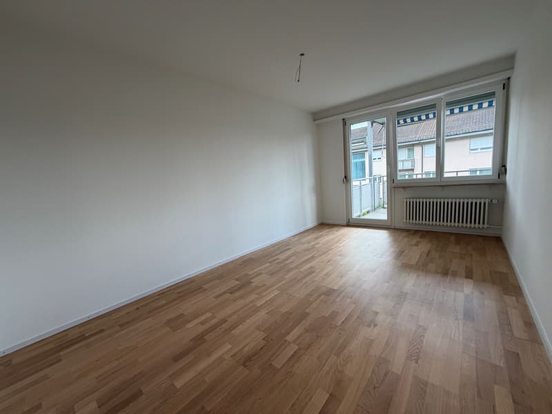 Frisch sanierte Wohnung mit Topausstattung in kleinerem Mehrfamilienhaus (2)