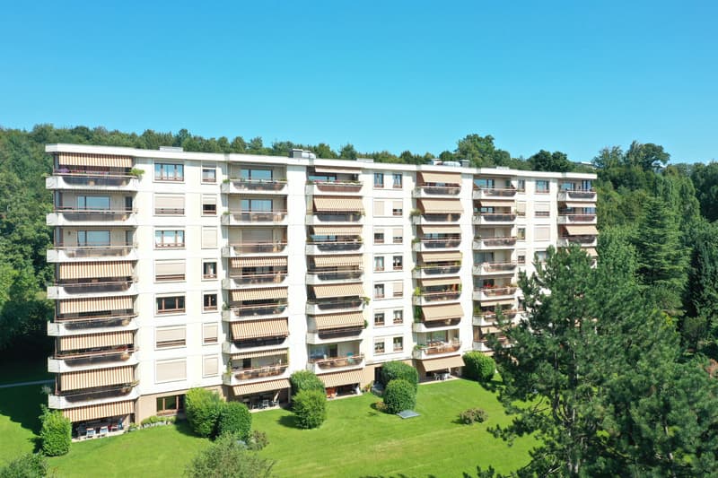 Nous louons une place de parc intérieure ! (2)
