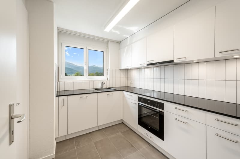 Modernes Wohnen mit Ausblick - sanierte 3.5-Zimmer-Maisonette. (2)