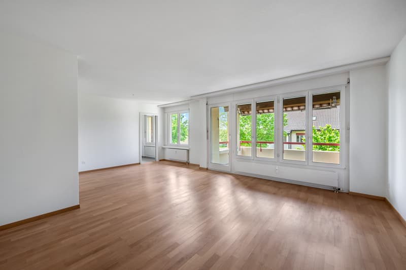 Grosszügige Wohnung mit Chéminée - befristet bis 30.06.2027! (4)