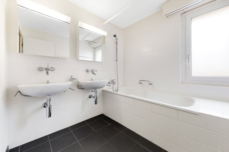 Tolle Wohnung mit Weitsicht auf Berikon (9)