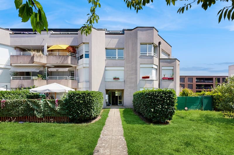 Le calme au sein d'un quartier verdoyant à Versoix (1)