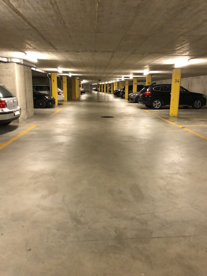 Einstellplatz zu vermieten nähe Glattpark! (3)