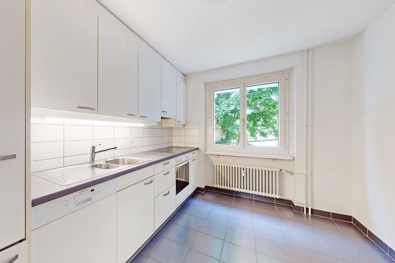 Grosszügige 4 Zimmer-Wohnung an ruhiger aber seenaher Lage (6)