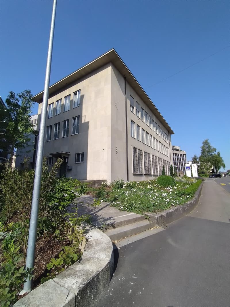 Repräsentative Bürofläche an zentraler Lage in Wohlen (1)