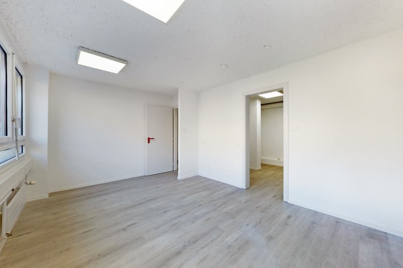 Bureaux fonctionnels et lumineux à proximité immédiate de la gare (3)