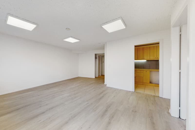 Bureaux fonctionnels et lumineux à proximité immédiate de la gare (8)